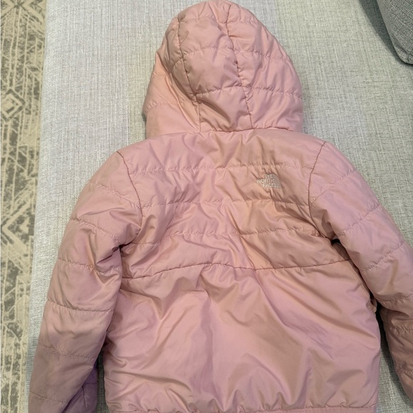 The North Face
Kids' Mossbud Swirl Reversible Water Repellent Hooded Jacket - Picture 7 of 8